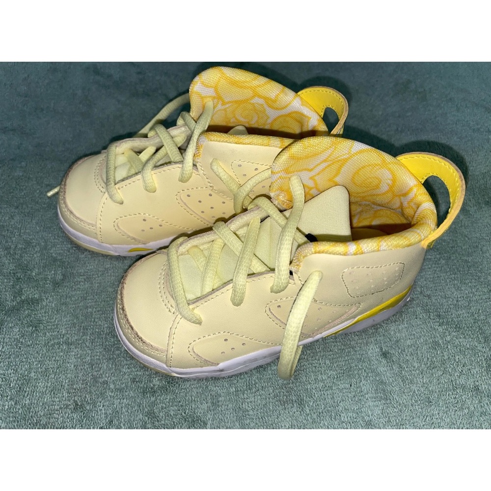 Nike Jordan Retro 6 Dynamic Yellow Floral